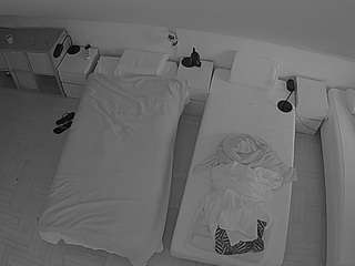 voyeurcam-julmodels-bed-7 camsoda
