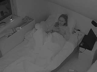 voyeurcam-julmodels-bed-7