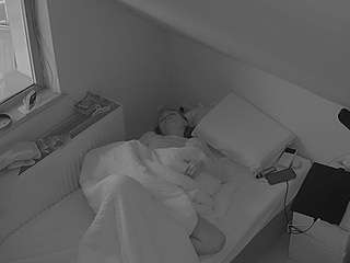 voyeurcam-julmodels-bed-7