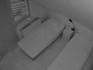 voyeurcam-julmodels-bed-7