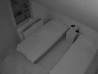 voyeurcam-julmodels-bed-7
