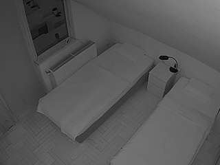 voyeurcam-julmodels-bed-7