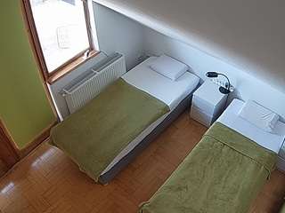 voyeurcam-julmodels-bed-7