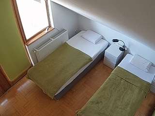 voyeurcam-julmodels-bed-7