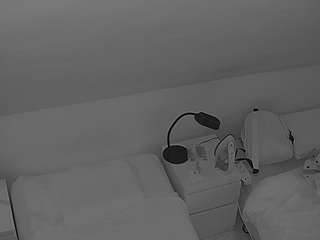 voyeurcam-julmodels-bed-7