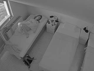 voyeurcam-julmodels-bed-7