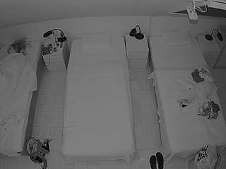 voyeurcam-julmodels-bed-7 webcam