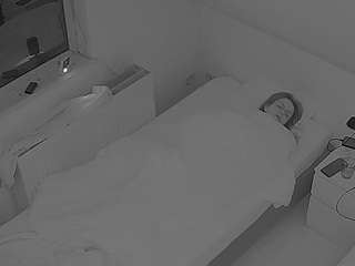 voyeurcam-julmodels-bed-7