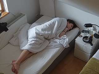 voyeurcam-julmodels-bed-7