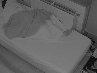 voyeurcam-julmodels-bed-7