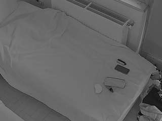voyeurcam-julmodels-bed-7