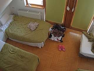 voyeurcam-julmodels-bed-7