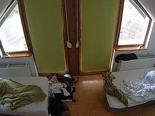 voyeurcam-julmodels-bed-7