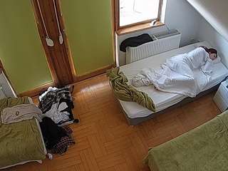 voyeurcam-julmodels-bed-7