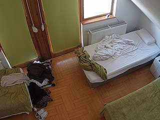 voyeurcam-julmodels-bed-7