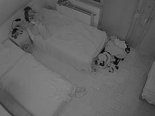 voyeurcam-julmodels-bed-7