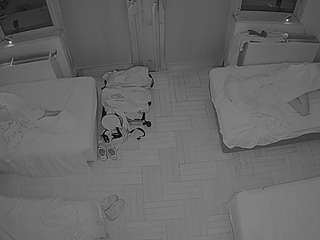 voyeurcam-julmodels-bed-7 webcam