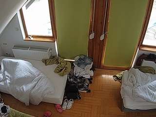 voyeurcam-julmodels-bed-7
