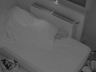 voyeurcam-julmodels-bed-7