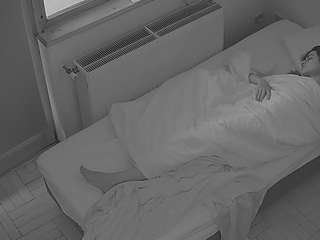 voyeurcam-julmodels-bed-7