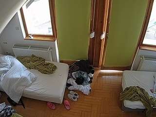 voyeurcam-julmodels-bed-7