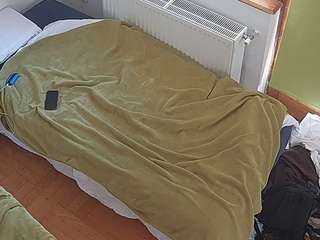 voyeurcam-julmodels-bed-7