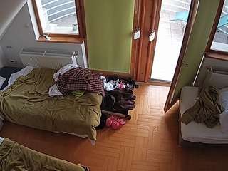 voyeurcam-julmodels-bed-7