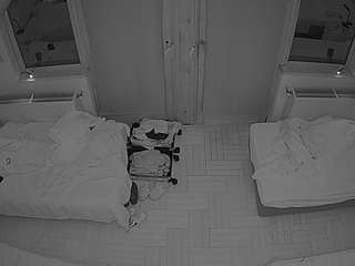 voyeurcam-julmodels-bed-7