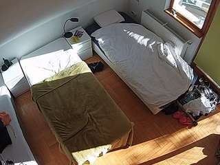 voyeurcam-julmodels-bed-7