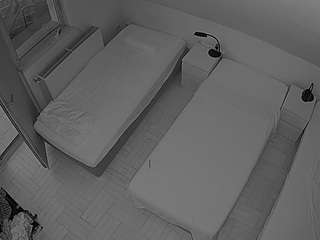 voyeurcam-julmodels-bed-7
