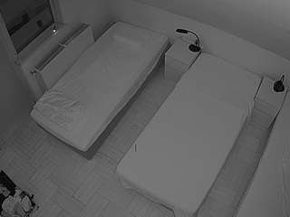 voyeurcam-julmodels-bed-7