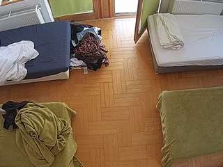 voyeurcam-julmodels-bed-7