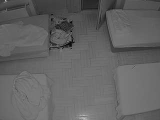 voyeurcam-julmodels-bed-7