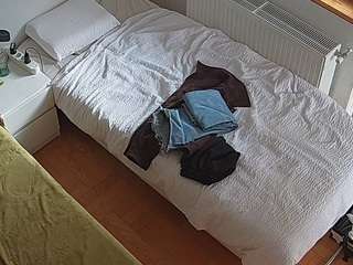 voyeurcam-julmodels-bed-7