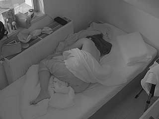 voyeurcam-julmodels-bed-7