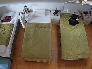 voyeurcam-julmodels-bed-7
