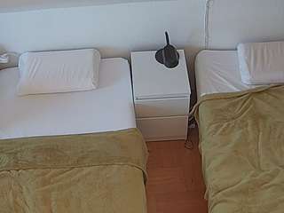 voyeurcam-julmodels-bed-7 webcam