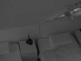 voyeurcam-julmodels-bed-7 webcam