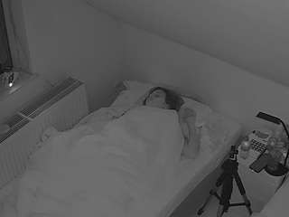 voyeurcam-julmodels-bed-7 webcam