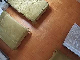 voyeurcam-julmodels-bed-7 webcam