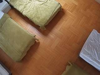 voyeurcam-julmodels-bed-7 webcam