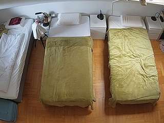 voyeurcam-julmodels-bed-7 webcam