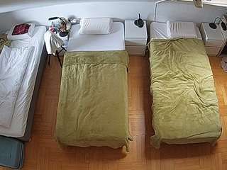 voyeurcam-julmodels-bed-7 webcam