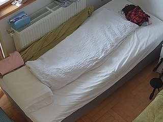 voyeurcam-julmodels-bed-7