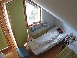voyeurcam-julmodels-bed-7