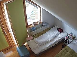 voyeurcam-julmodels-bed-7