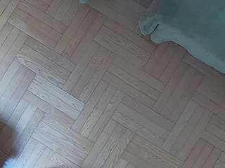 Ce modèle est en direct maintenant. voyeurcam-julmodels-bed-7