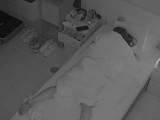 Dieses Model ist jetzt live. voyeurcam-julmodels-bed-7