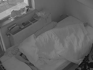 Dieses Model ist jetzt live. voyeurcam-julmodels-bed-7