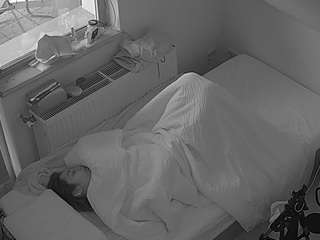 Mẫu này đang trực tiếp. voyeurcam-julmodels-bed-7